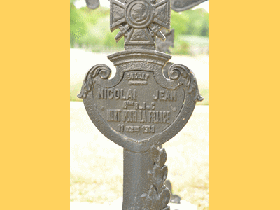 Tombe deNICOLAI Jean à <a HREF=fotom2l.php?necro=311>  <U>Metz (NÃ©cropole Nationale ChambiÃ¨re)</U> </A> Carr&eacute; Fr 14/18. Tombe 1858