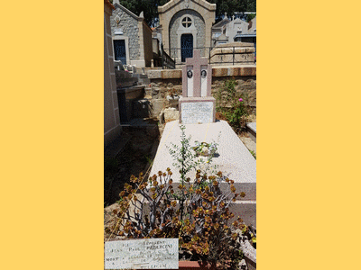 Tombe dePELLICINI Jean Paul à <a HREF=fotom2l.php?necro=479>  <U>Ajaccio (CarrÃ© militaire du cimetiÃ¨re marin nouveau)</U> </A> 