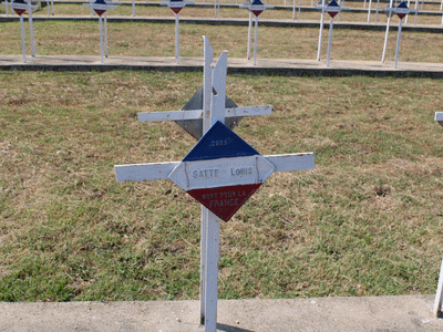 Tombe deSATTI Louis à <a HREF=fotom2l.php?necro=415>  <U>BITOLA (CimetiÃ¨re militaire franÃ§ais)</U> </A> 2885