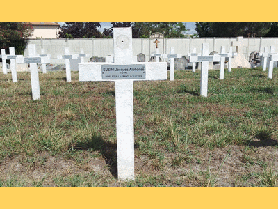 Tombe deSUSINI Jacques à <a HREF=fotom2l.php?necro=439>  <U>Bordeaux (CarrÃ© militaire du cimetiÃ¨re des Pins Francs)</U> </A> Carr&eacute; P  Rang 18 Tombe 163