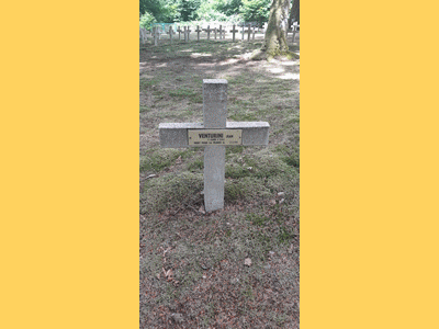 Tombe deVENTURINI Jean Toussaint à <a HREF=fotom2l.php?necro=244>  <U>ROSSIGNOL (CimetiÃ¨re du Plateau )</U> </A> 64