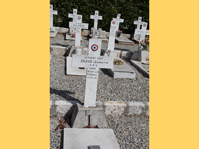 Tombe deZEVACO Jeanne à <a HREF=fotom2l.php?necro=402>  <U>Nice (CarrÃ©s militaires du CimetiÃ¨re communal de Caucade)</U> </A> Carr&eacute; 32/ 2122 Tombe 10449