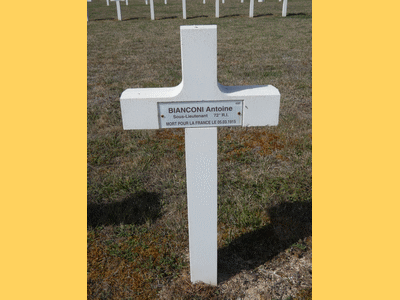 Tombe deBIANCONI Antoine Jules à <a HREF=fotom2l.php?necro=212>  <U>Souain-Perthes-lÃ¨s-Hurlus (NÃ©cropole nationale La CrouÃ©e)</U> </A> 4397