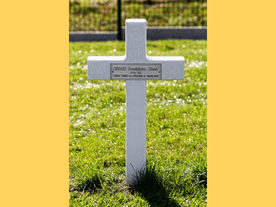 Tombe deCROCE César à <a HREF=fotom2l.php?necro=216>  <U>Sarrebourg (NÃ©cropole Nationale des prisonniers de guerre FranÃ§ais)</U> </A> 571