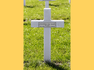 Tombe deEMMANUELLI Don Joseph à <a HREF=fotom2l.php?necro=216>  <U>Sarrebourg (NÃ©cropole Nationale des prisonniers de guerre FranÃ§ais)</U> </A> 2353