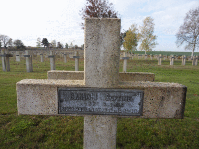 Tombe deCANIONI Septime à <a HREF=fotom2l.php?necro=260>  <U>Jonchery sur Suippes (NÃ©cropole militaire)</U> </A> 2772