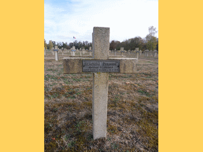 Tombe deGERONIMI Dominique à <a HREF=fotom2l.php?necro=260>  <U>Jonchery sur Suippes (NÃ©cropole militaire)</U> </A> 4314