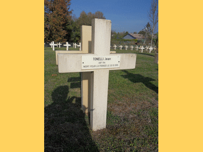 Tombe deTONELLI Jean à <a HREF=fotom2l.php?necro=269>  <U>Somme-Suippe (NÃ©cropole Nationale)</U> </A> 216