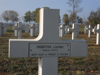 Tombe deSABATINI Lucien à <a HREF=fotom2l.php?necro=27>  <U>Suippes(La Ferme de )</U> </A> 14/18 Ã¢â¬â 710