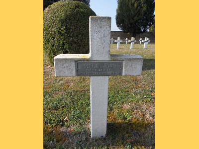 Tombe dePERALDI Jean Dominique à <a HREF=fotom2l.php?necro=28>  <U>Suippes-Ville (NÃ©cropole)</U> </A> 2046