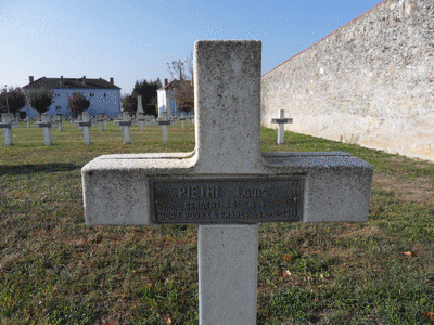 Tombe dePIETRI Louis Victor à <a HREF=fotom2l.php?necro=28>  <U>Suippes-Ville (NÃ©cropole)</U> </A> 278