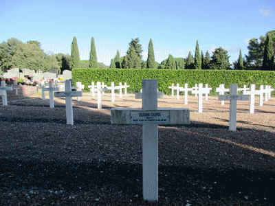 Tombe deSUSINI Ours François à <a HREF=fotom2l.php?necro=471>  <U>BÃ©ziers (CarrÃ© militaire du CimetiÃ¨re Neuf)</U> </A> Carr&eacute; D  rang 1 Tombe 22