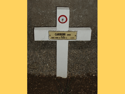 Tombe deOTTAVIOLI Pierre Jean à <a HREF=fotom2l.php?necro=492>  <U>Mirecourt (CarrÃ© militaire  dans le cimetiÃ¨re communal)</U> </A> 40