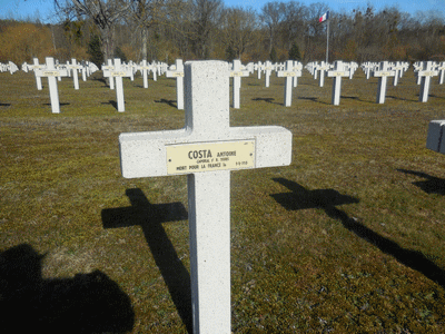 Tombe deCOSTA Antoine Marie Félix à <a HREF=fotom2l.php?necro=201>  <U>Minaucourt-le-Mesnil-lÃ¨s-Hurlus
(NÃ©cropole nationale Le Pont du Marson)</U> </A> 2353