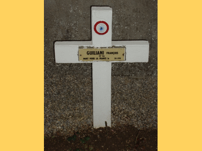 Tombe deGIULIANI François Marie à <a HREF=fotom2l.php?necro=492>  <U>Mirecourt (CarrÃ© militaire  dans le cimetiÃ¨re communal)</U> </A> 1 -1 -17