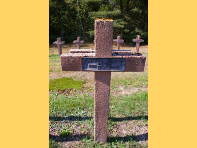 Tombe deMATTEOLI Séraphin à <a HREF=fotom2l.php?necro=493>  <U>Saint-DiÃ©-les-Vosges (NÃ©cropole nationale "Les Tiges")</U> </A> Carr&eacute; B- Tombe 801