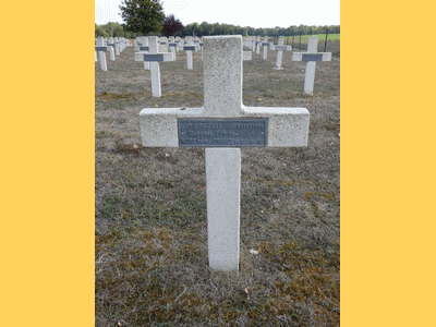 Tombe deOREZOLI BonaventureÂ  à <a HREF=fotom2l.php?necro=279>  <U>Sept-Saulx (NÃ©cropole Nationale)</U> </A> 2694