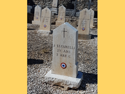 Tombe deTAFANELLI Jean à <a HREF=fotom2l.php?necro=449>  <U>Santenay (CarrÃ© militaire du cimetiÃ¨re communal)</U> </A> Tombe individuelle