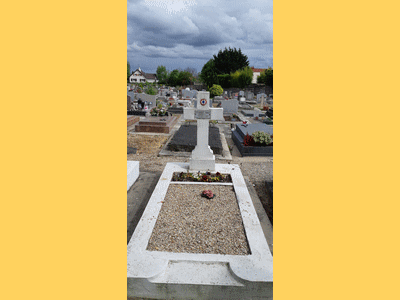 Tombe deVINCENTELLI Maurice Etienne Marcel à <a HREF=fotom2l.php?necro=590>  <U>Montmorency (carrÃ© militaire du cimetiÃ¨re communal)</U> </A> 