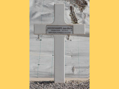 Tombe deBOCCHECIAMPE Jean Marc à <a HREF=fotom2l.php?necro=514>  <U>MASA (CimetiÃ¨re militaire de GAMMARTH)</U> </A> Carr&eacute; B Rang 3 Tombe 5