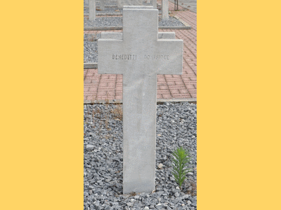 Tombe deBENEDETTI Dominique à <a HREF=fotom2l.php?necro=519>  <U>THESSALONIQUE 
 (CimetiÃ¨re militaire de Zeitenlick  )</U> </A> 7120