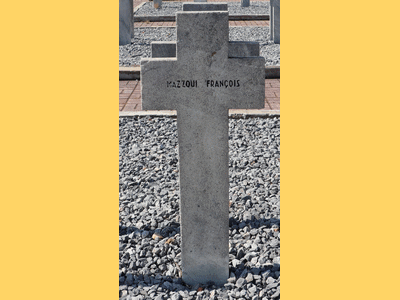 Tombe deMAZZONI François à <a HREF=fotom2l.php?necro=519>  <U>THESSALONIQUE 
 (CimetiÃ¨re militaire de Zeitenlick  )</U> </A> 5198