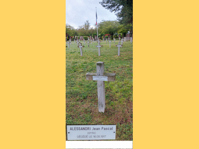 Tombe deALESSANDRI Jean Pascal à <a HREF=fotom2l.php?necro=628>  <U>Villejuif (CimetiÃ¨re des pommiers)</U> </A> Rang10  Tombe 3