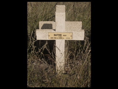 Tombe deBATTINI Jules à <a HREF=fotom2l.php?necro=614>  <U>Pont-Ã -Mousson (CarrÃ© militaire du cimetiÃ¨re communal )</U> </A> 243