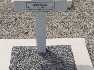 Tombe deBONDI Fernand à <a HREF=fotom2l.php?necro=532>  <U>ENFIDAH (CimetiÃ¨re militaire de TAKROUNA)</U> </A> Carr&eacute; K Tombe 3