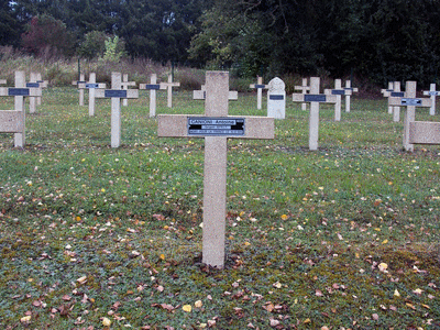 Tombe deCANIONI Antoine Pierre à <a HREF=fotom2l.php?necro=289>  <U>Verdun ( NÃ©cropole nationale "Le Glorieux")</U> </A> 3084