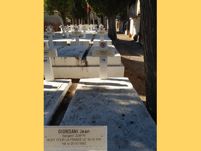 Tombe deGIORDANI Jean Dominique à <a HREF=fotom2l.php?necro=576>  <U>Amelie-les-Bains (carrÃ© militaire du cimetiÃ¨re communal)</U> </A> Carr&eacute; N  rang 5  tombe 70