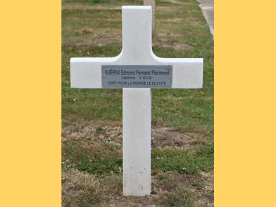 Tombe deGUERINI Edmond Fernand Florimond à <a HREF=fotom2l.php?necro=83>  <U>YPRES (CimetiÃ¨re National FranÃ§ais "Saint-Charles de Potyze")</U> </A> 3118