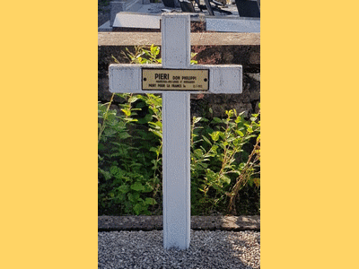 Tombe dePIERI Don Philippe à <a HREF=fotom2l.php?necro=660>  <U>Celles-sur-Plaine(CarrÃ© militaire du cimetiÃ¨re communal)</U> </A> Tombe 2