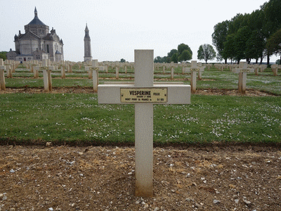 Tombe deVESPERINI Félix Victor à <a HREF=fotom2l.php?necro=67>  <U>Ablain Saint-Nazaire (NÃ©cropole nationale Notre Dame de Lorette )</U> </A> 17-3-3294